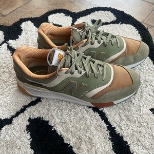 New Balance Men's Green and Brown Sneakers